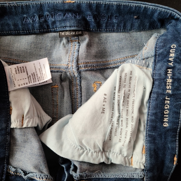 American Eagle 'The Dream Jean' Curvy High-Waisted - Picture 5 of 5